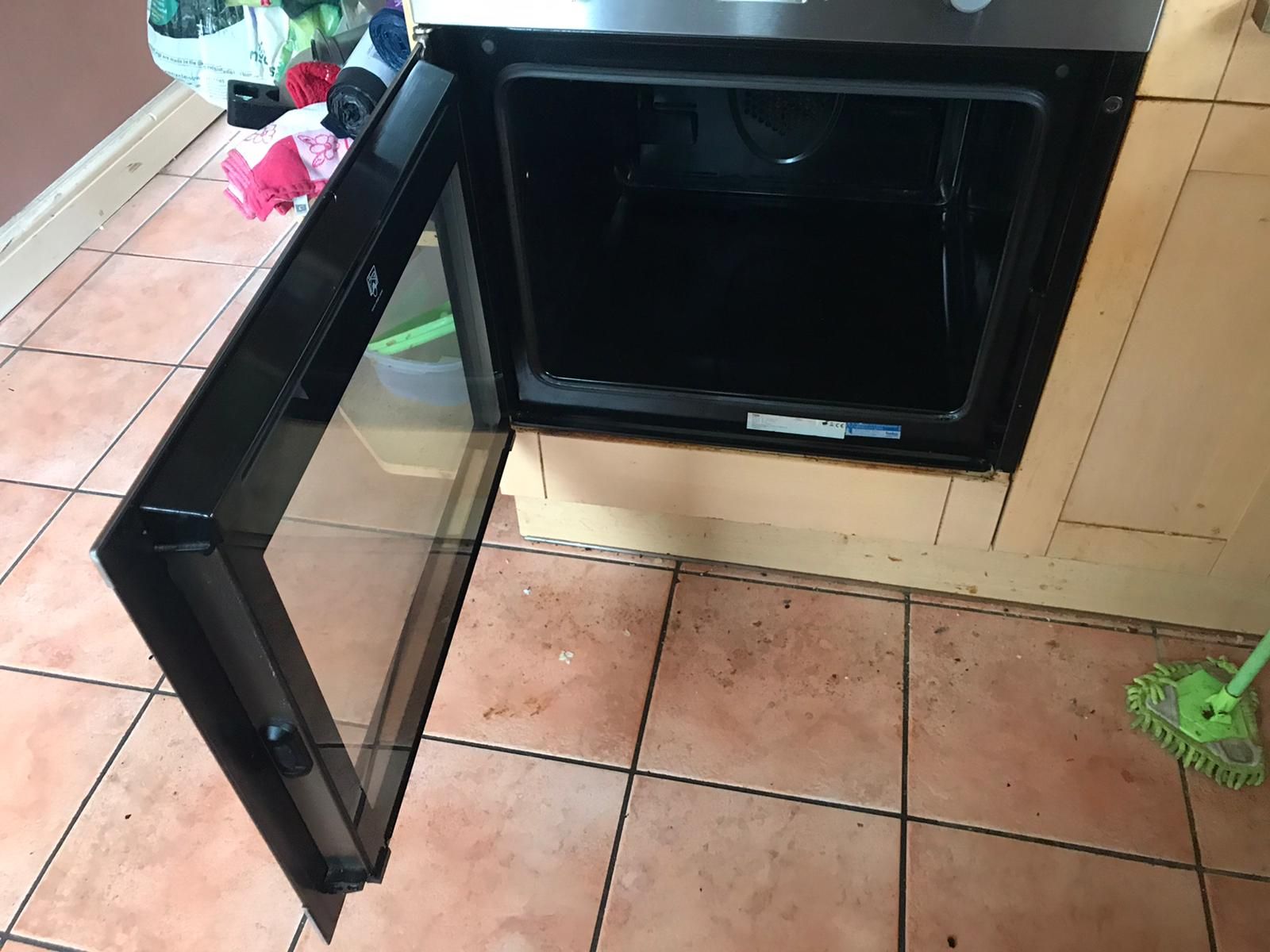Beko Single Oven after professional oven cleaning in Penn, Wolverhampton WV4